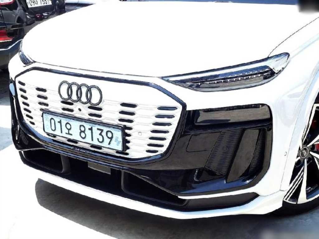 아우디 SQ6 SQ6 e-트론 콰트로 이미지 5