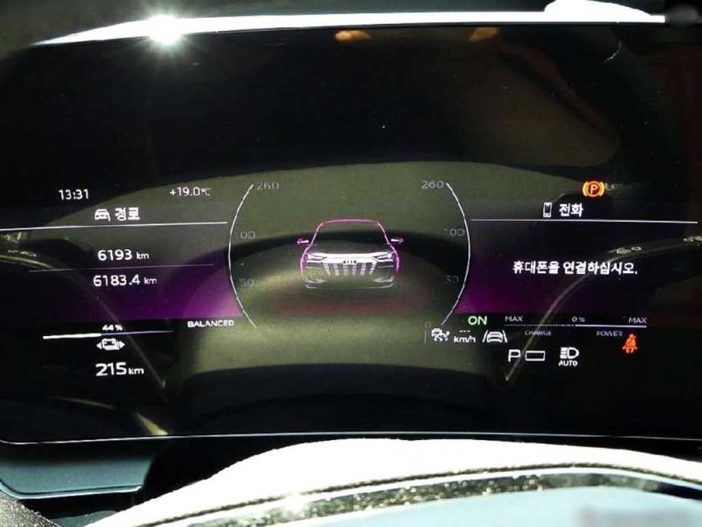 아우디 SQ6 SQ6 e-트론 콰트로 이미지 7