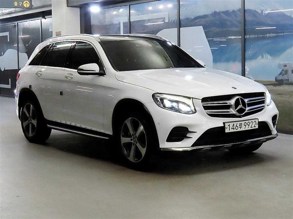 벤츠 GLC 클래스 GLC클래스 X253 GLC 300 4MATIC AMG LINE 이미지 1