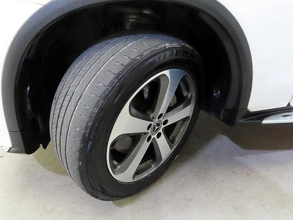 벤츠 GLC 클래스 GLC클래스 X253 GLC 300 4MATIC AMG LINE 이미지 20