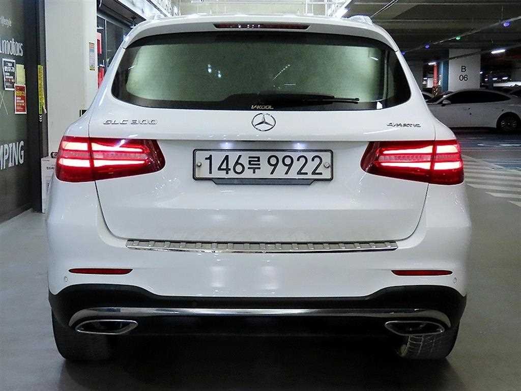 벤츠 GLC 클래스 GLC클래스 X253 GLC 300 4MATIC AMG LINE 이미지 5