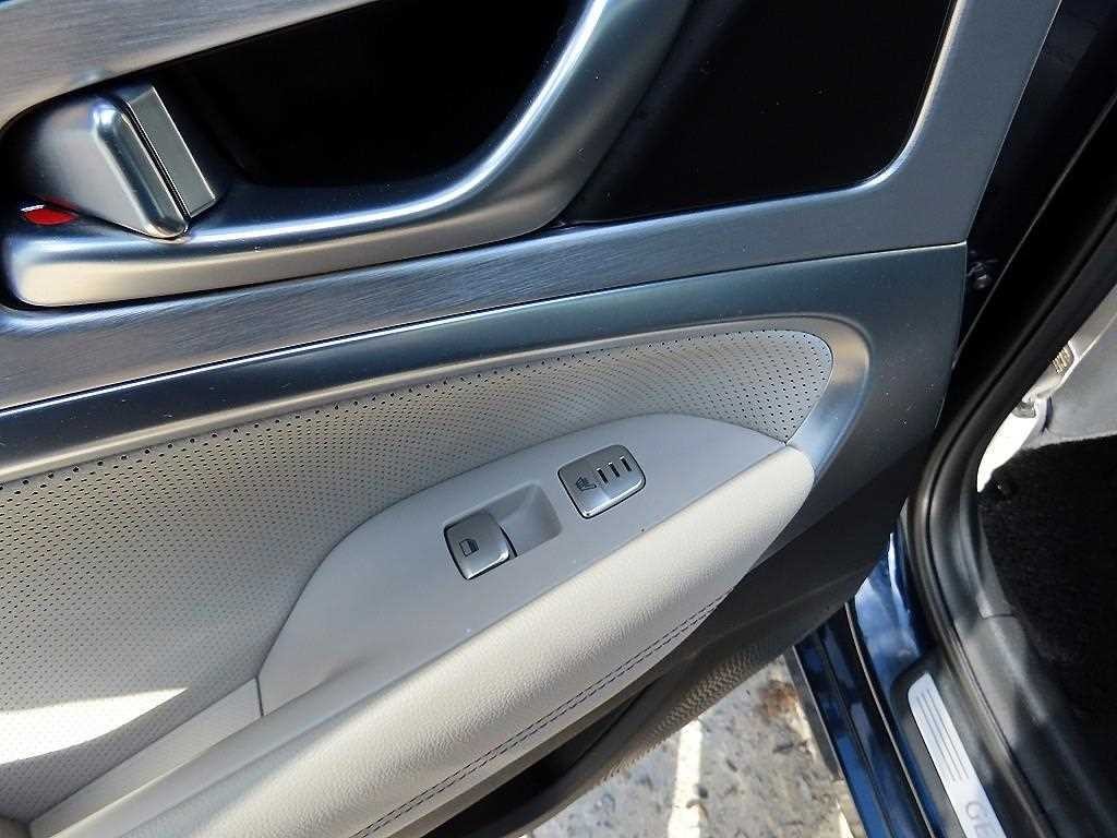 제네시스 G70 2.0T AWD 엘리트 이미지 14