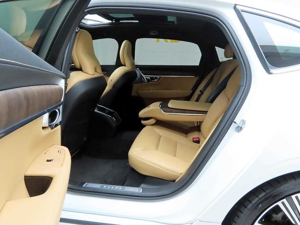 볼보 S90 B6 AWD 인스크립션 이미지 12