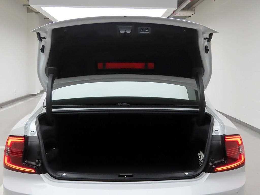 볼보 S90 B6 AWD 인스크립션 이미지 14