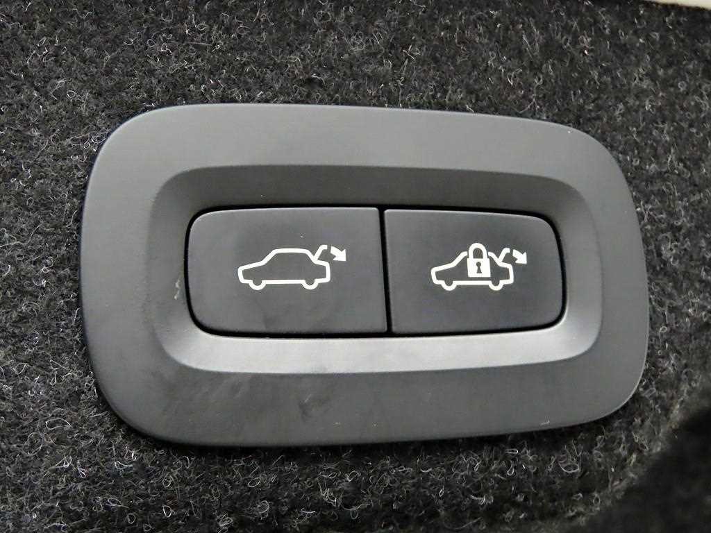 볼보 S90 B6 AWD 인스크립션 이미지 15
