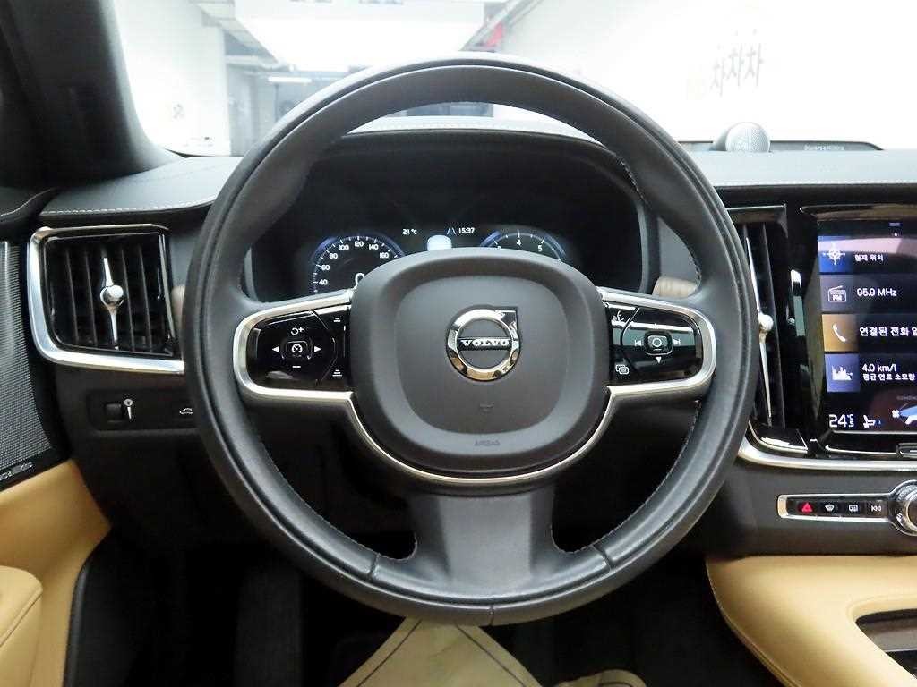 볼보 S90 B6 AWD 인스크립션 이미지 7