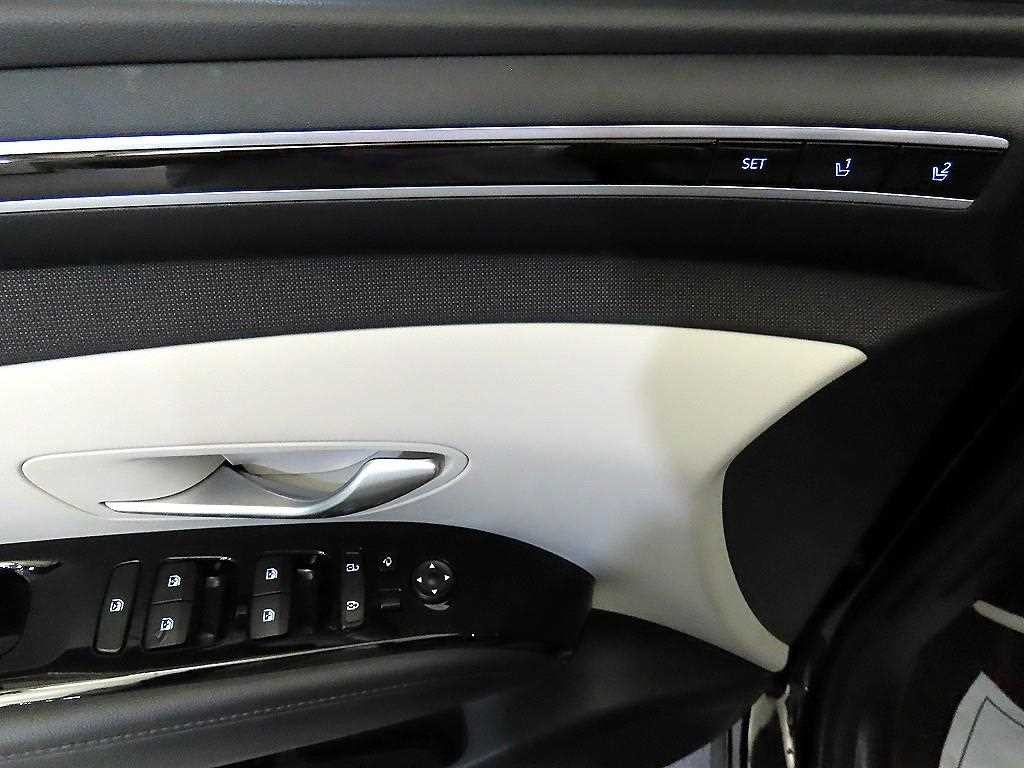 현대 투싼 투싼 (NX4) 가솔린 1.6 터보 2WD 인스퍼레이션 이미지 13