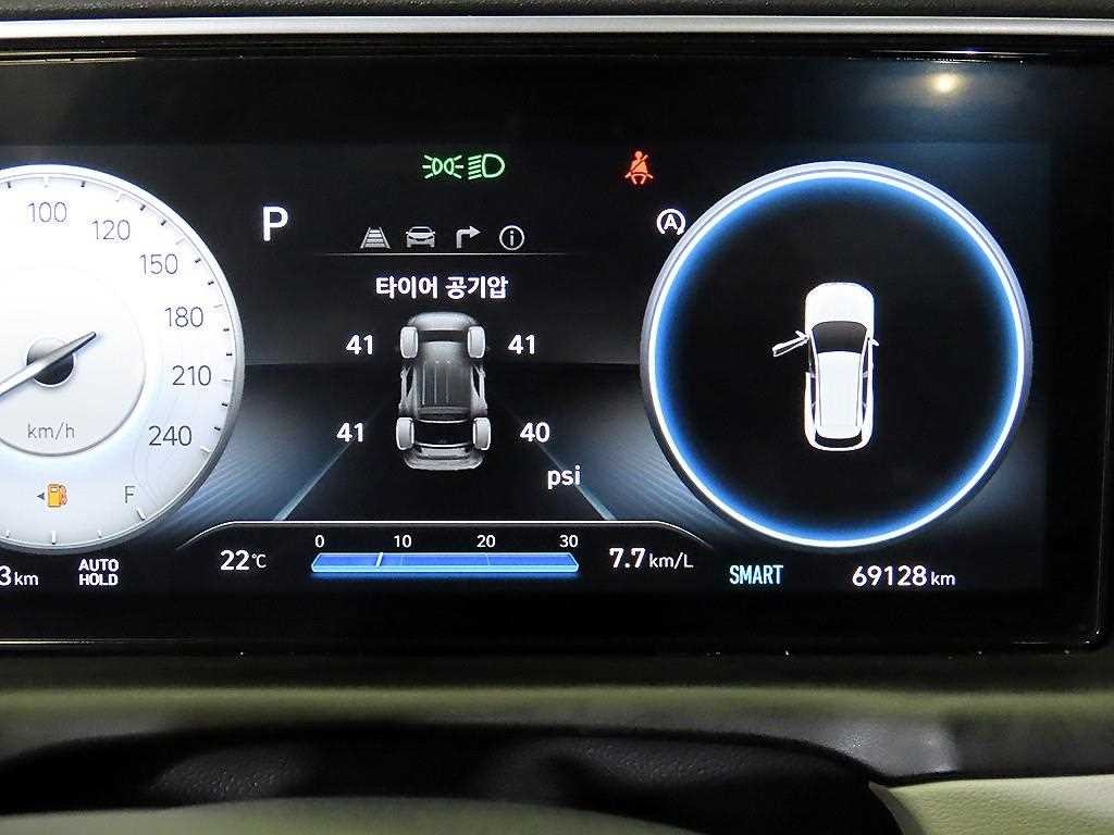 현대 투싼 투싼 (NX4) 가솔린 1.6 터보 2WD 인스퍼레이션 이미지 9