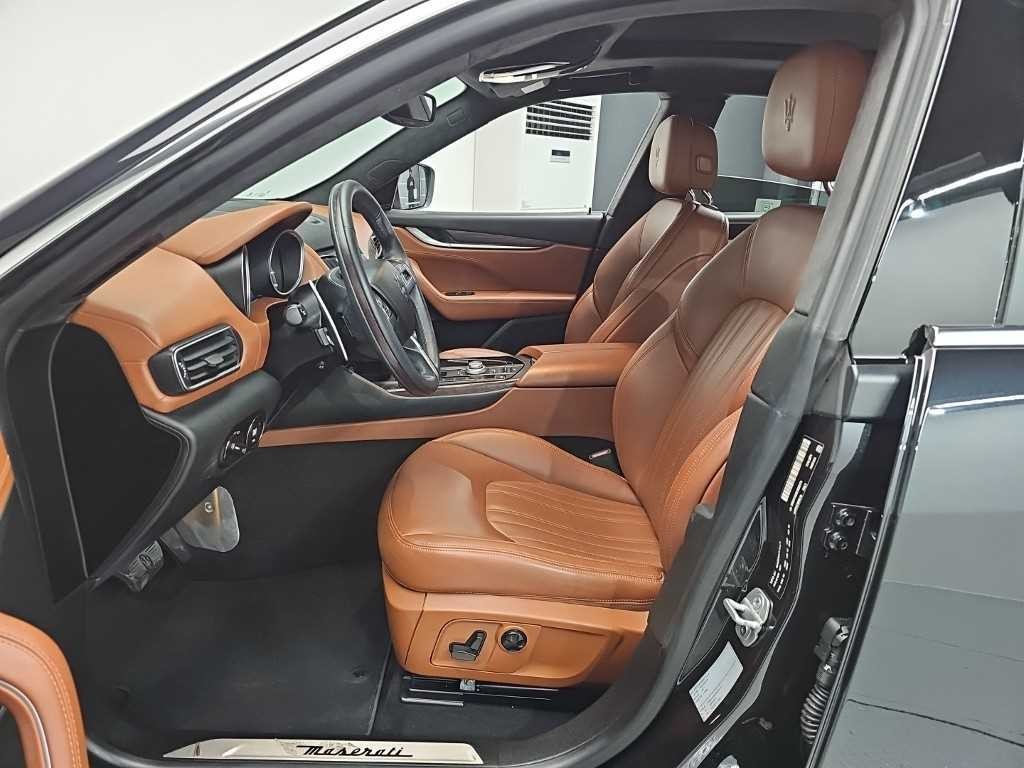 마세라티 르반떼 3.0 S AWD 그란루쏘 이미지 11