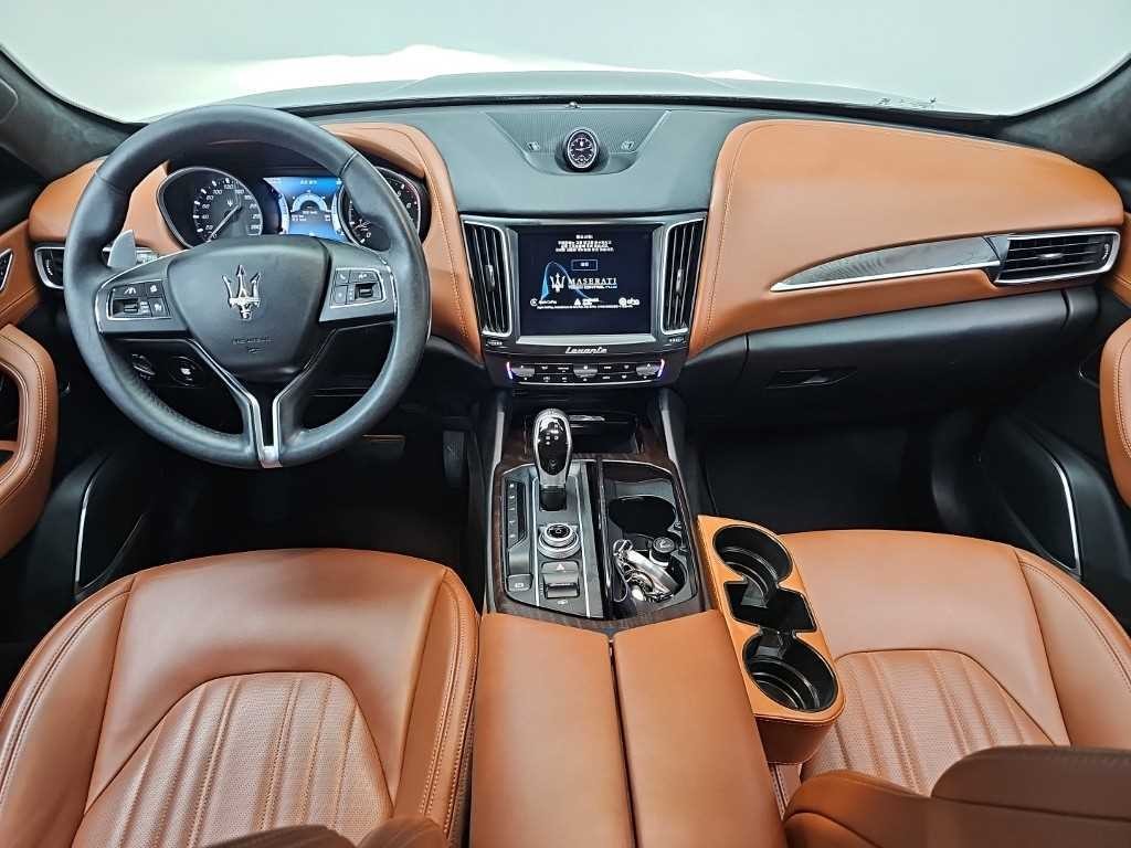 마세라티 르반떼 3.0 S AWD 그란루쏘 이미지 7