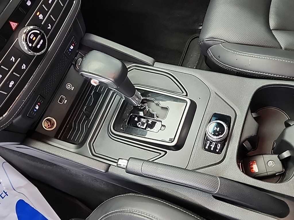 KG모빌리티(쌍용) 렉스턴 더 뉴 렉스턴 스포츠 디젤 2.2 4WD 프레스티지 이미지 8