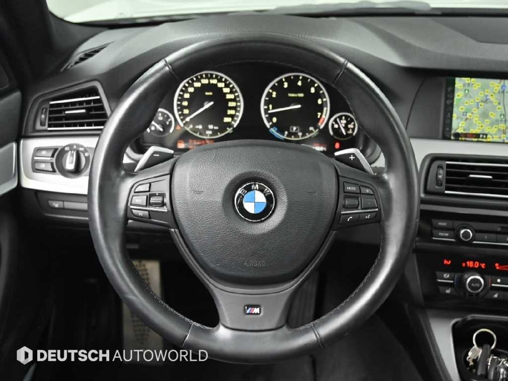 BMW 5시리즈 5시리즈 (F10) 550i xDrive M 스포츠 이미지 13