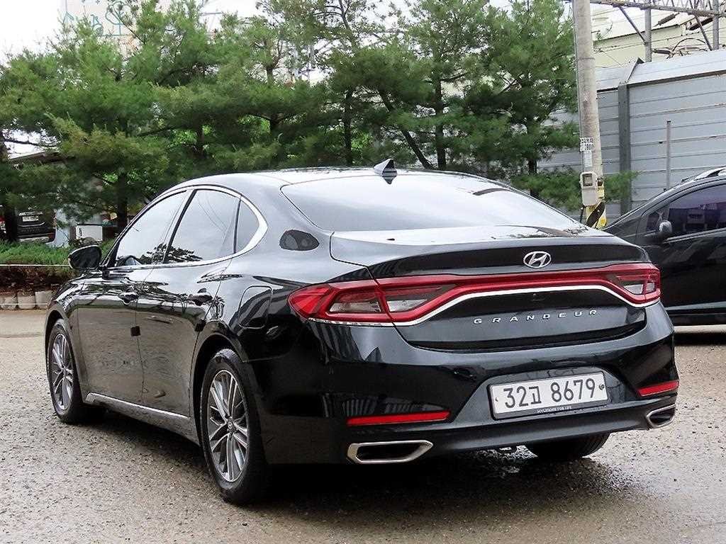 현대 그랜저 그랜저 IG 2.4 GDI 프리미엄 기본형 이미지 3