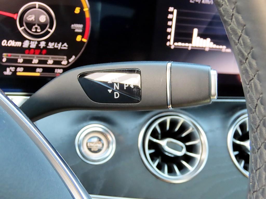 벤츠 E 클래스 E-클래스 W213 E220d 쿠페 이미지 11