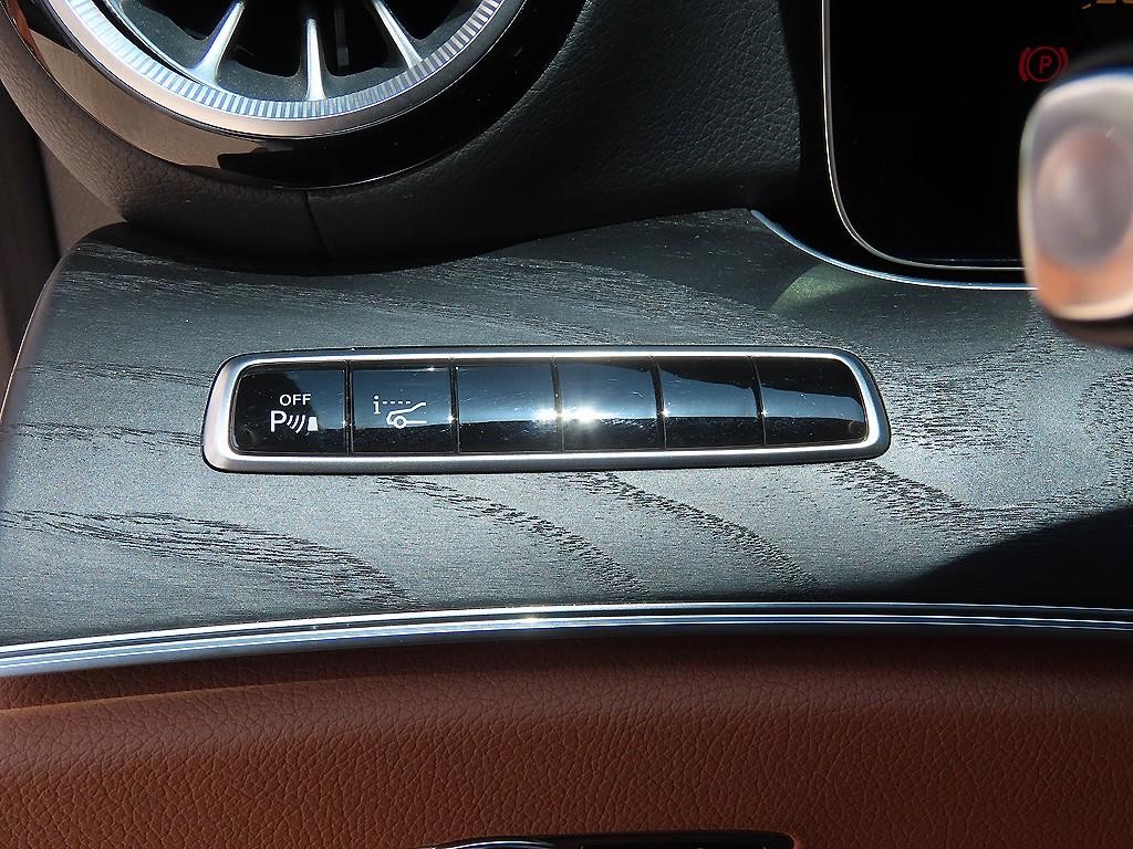 벤츠 E 클래스 E-클래스 W213 E220d 쿠페 이미지 13