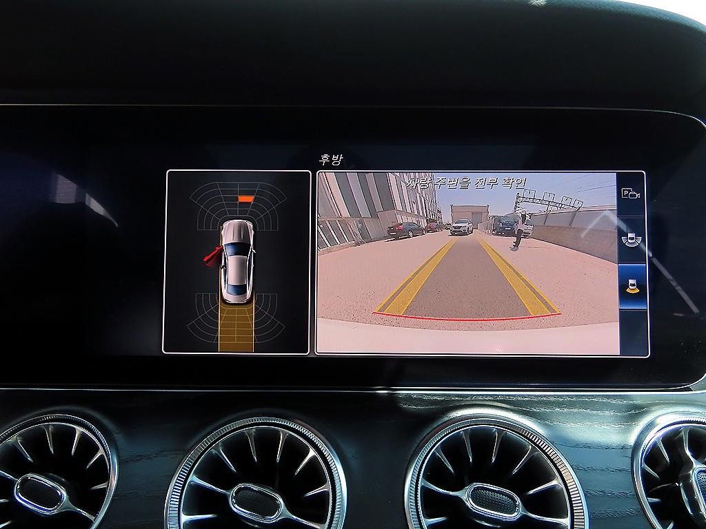 벤츠 E 클래스 E-클래스 W213 E220d 쿠페 이미지 16