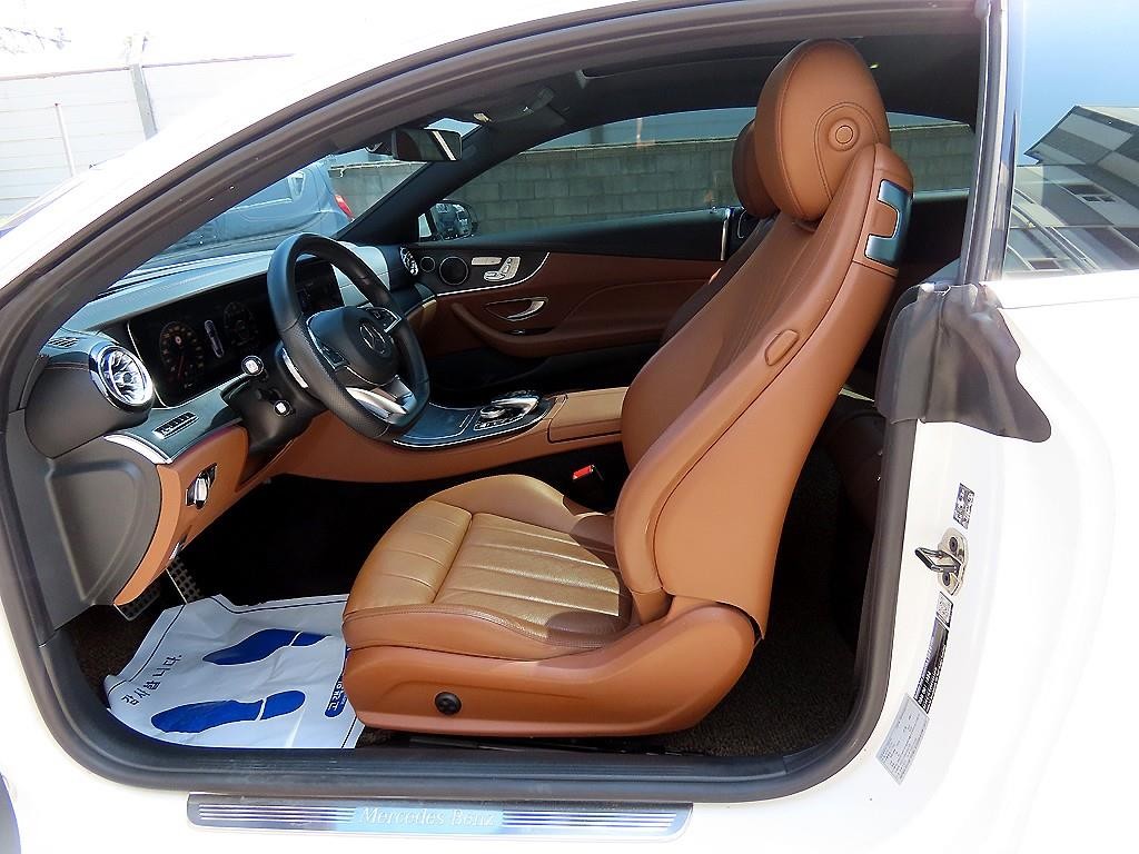 벤츠 E 클래스 E-클래스 W213 E220d 쿠페 이미지 5