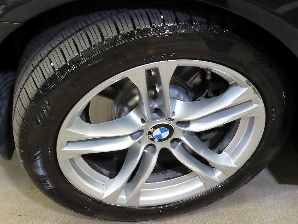 BMW 5시리즈 5시리즈 (F10) 528i xDrive M에어로다이나믹스페셜에디션 이미지 20