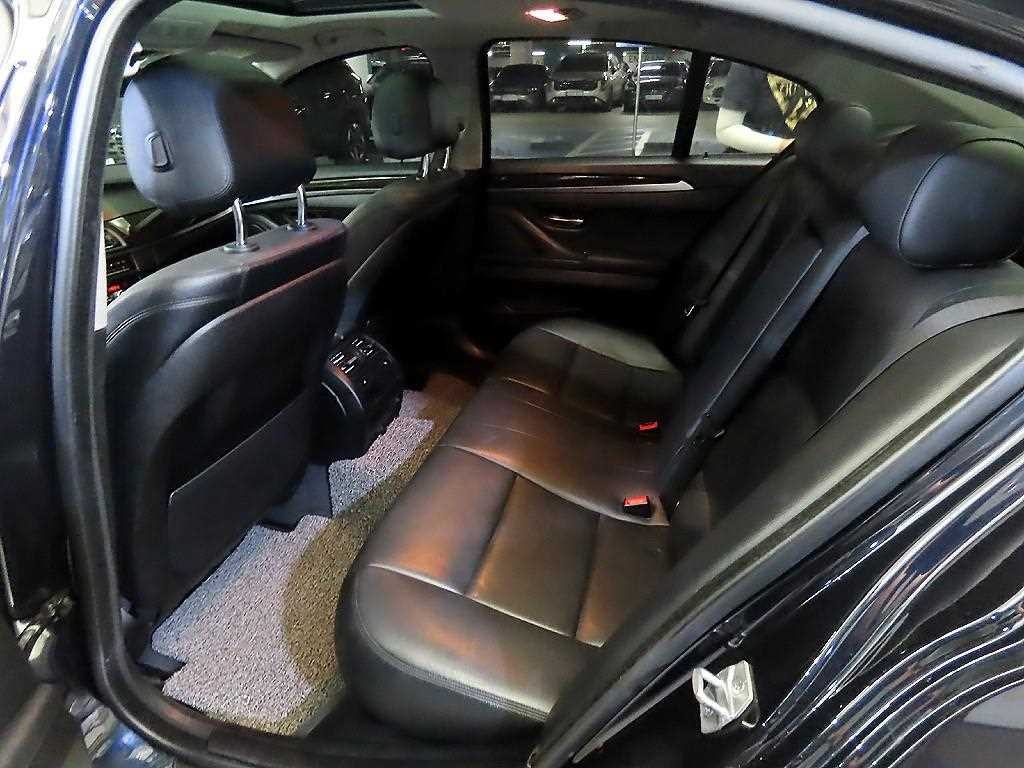 BMW 5시리즈 5시리즈 (F10) 528i xDrive M에어로다이나믹스페셜에디션 이미지 7