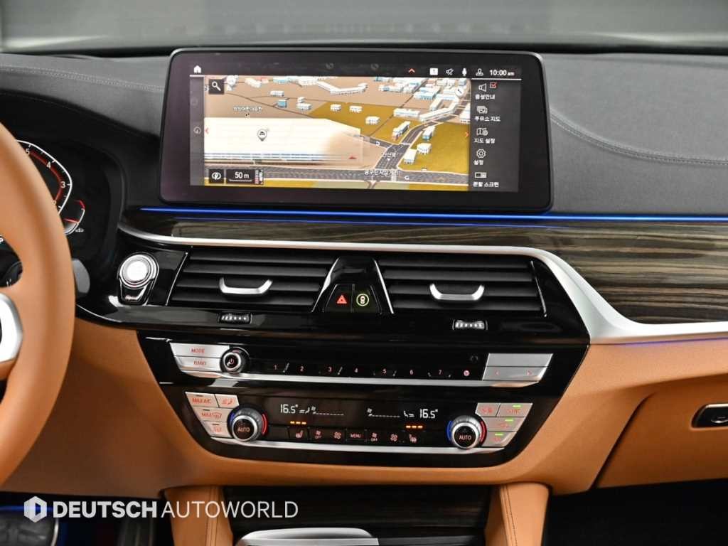 BMW 5시리즈 5시리즈 (G30) 520i M 스포츠 이미지 14