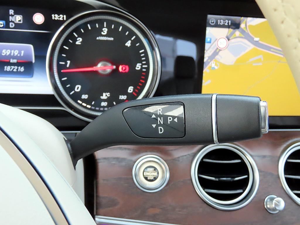 벤츠 E 클래스 E-클래스 W213 E220d 익스클루시브 이미지 10