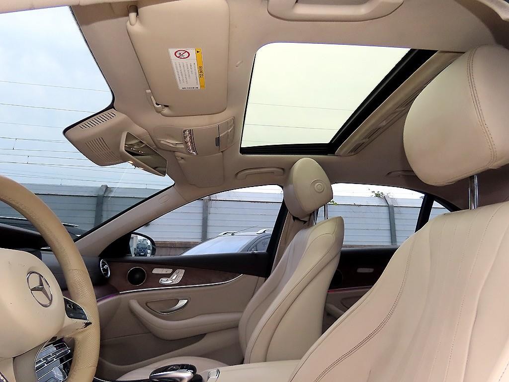 벤츠 E 클래스 E-클래스 W213 E220d 익스클루시브 이미지 18