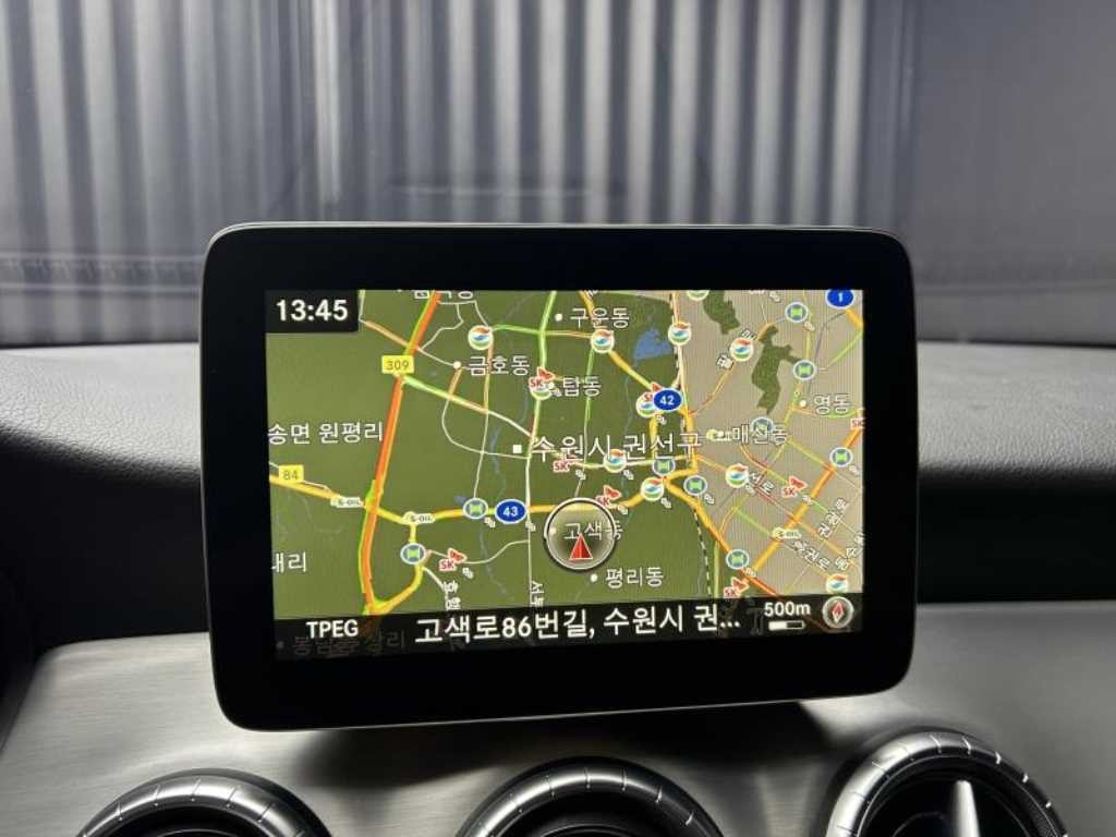 벤츠 CLA 클래스 CLA클래스 CLA 250 4MATIC AMG LINE 이미지 14