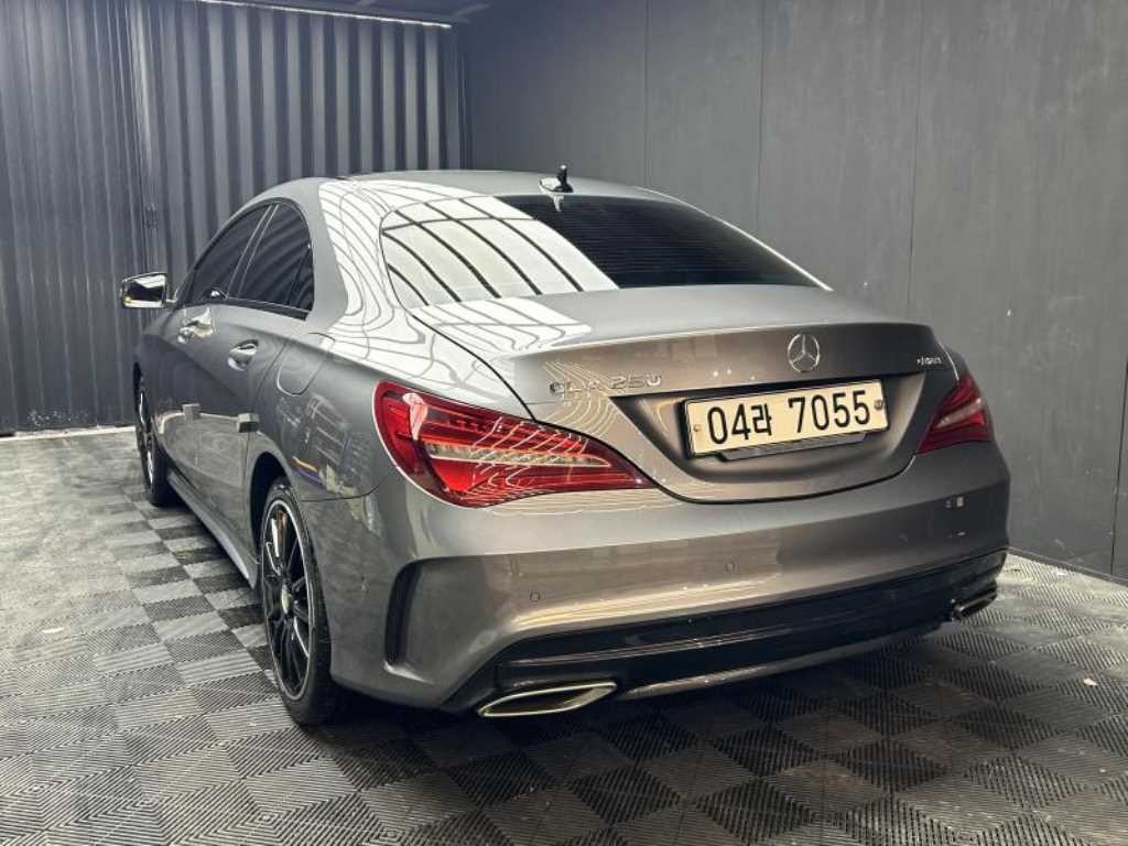 벤츠 CLA 클래스 CLA클래스 CLA 250 4MATIC AMG LINE 이미지 4