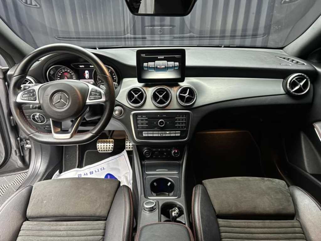 벤츠 CLA 클래스 CLA클래스 CLA 250 4MATIC AMG LINE 이미지 8