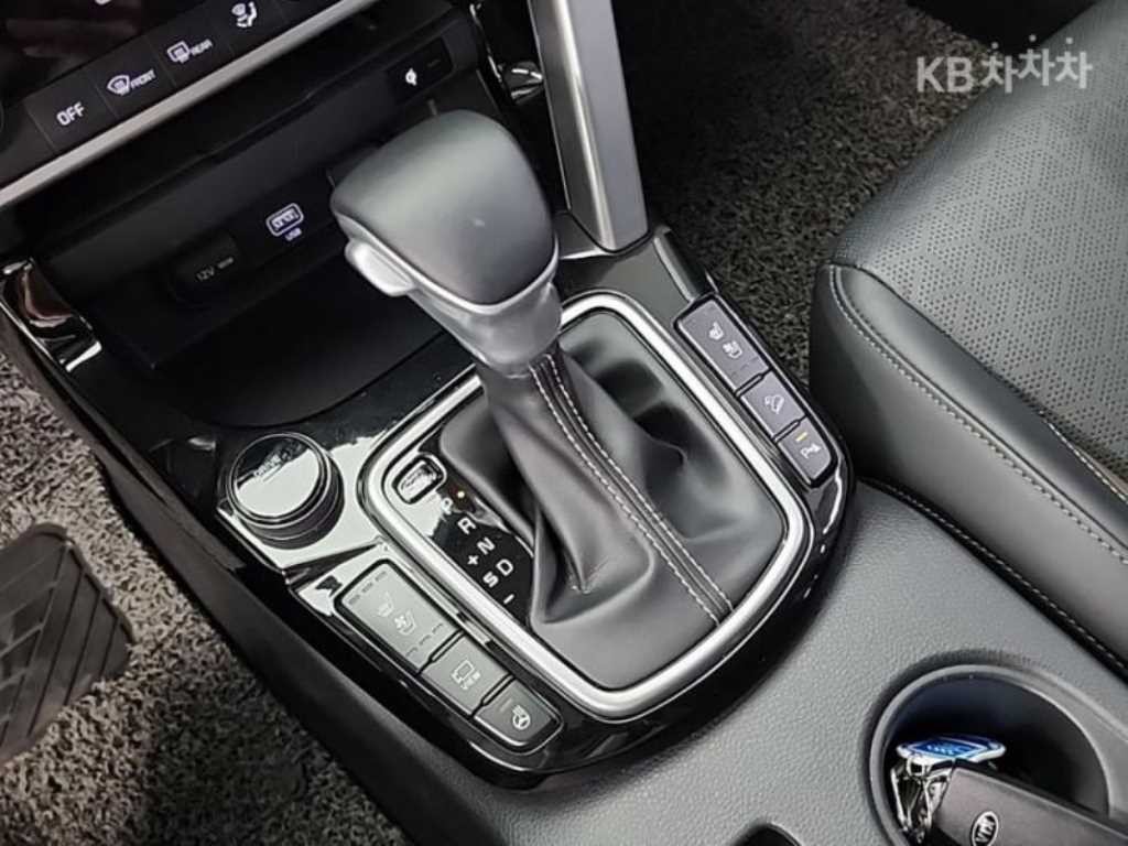 기아 셀토스 가솔린 1.6 터보 2WD 시그니처 이미지 7