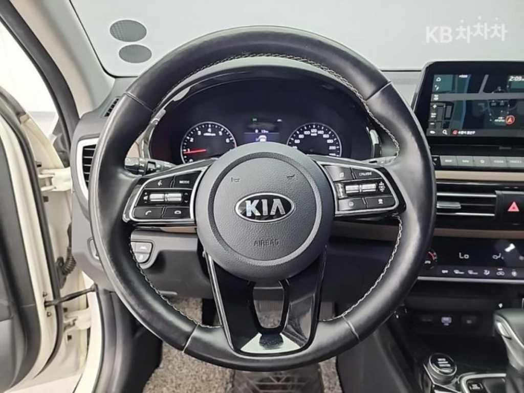 기아 셀토스 가솔린 1.6 터보 2WD 시그니처 이미지 8