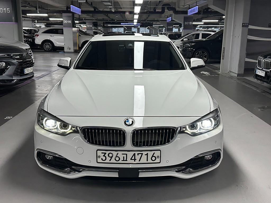 BMW 4시리즈 4시리즈 (F32) 420i 그란쿠페 럭셔리 이미지 1