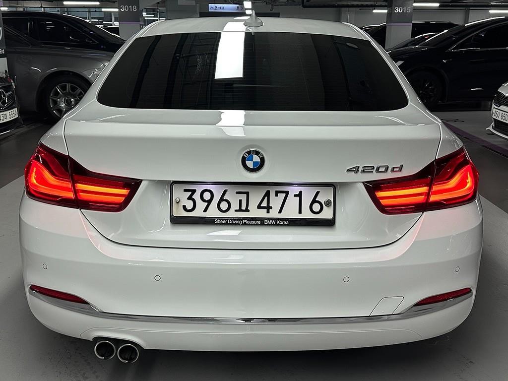BMW 4시리즈 4시리즈 (F32) 420i 그란쿠페 럭셔리 이미지 4