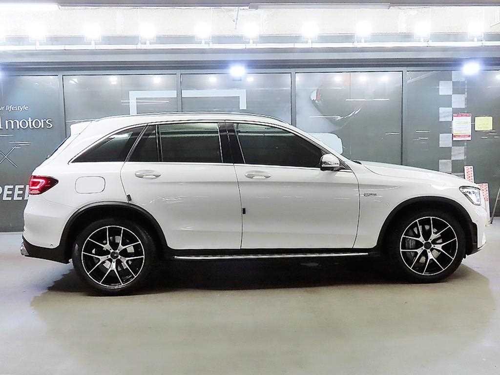 벤츠 GLC 클래스 GLC클래스 X253 AMG GLC 43 4MATIC 이미지 3