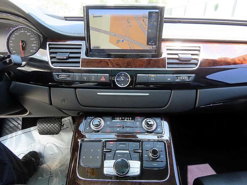 아우디 A8 뉴A8 50 TDI 콰트로 이미지 13