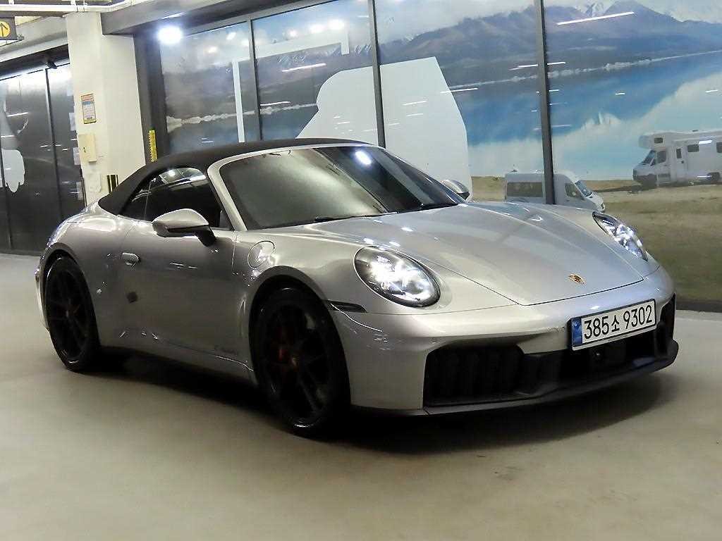 포르쉐 911 911(992) 카레라 GTS 카브리올레 이미지 1
