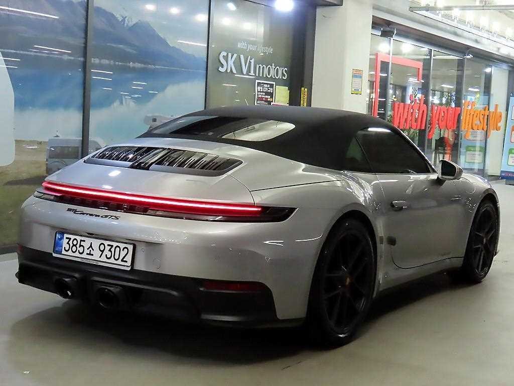 포르쉐 911 911(992) 카레라 GTS 카브리올레 이미지 4