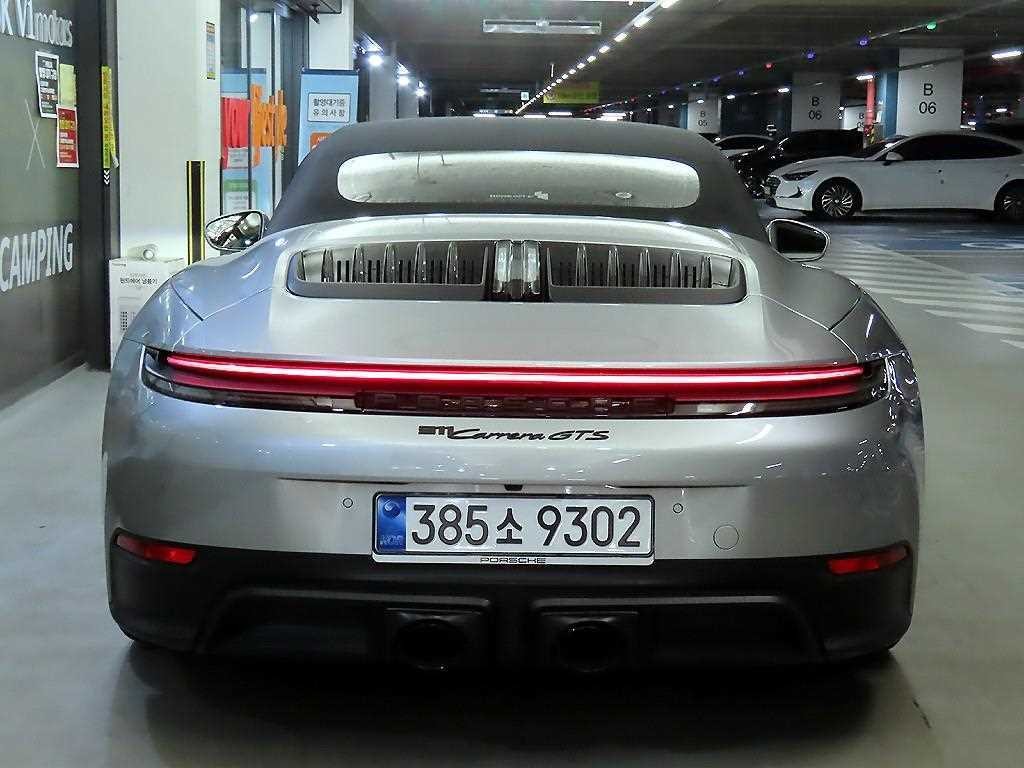 포르쉐 911 911(992) 카레라 GTS 카브리올레 이미지 5