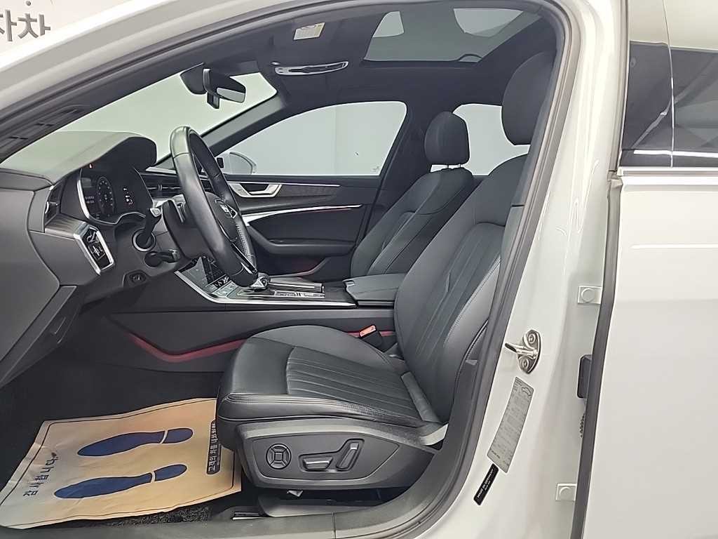 아우디 A6 A6 (C8) 45 TFSI 콰트로 프리미엄 이미지 11