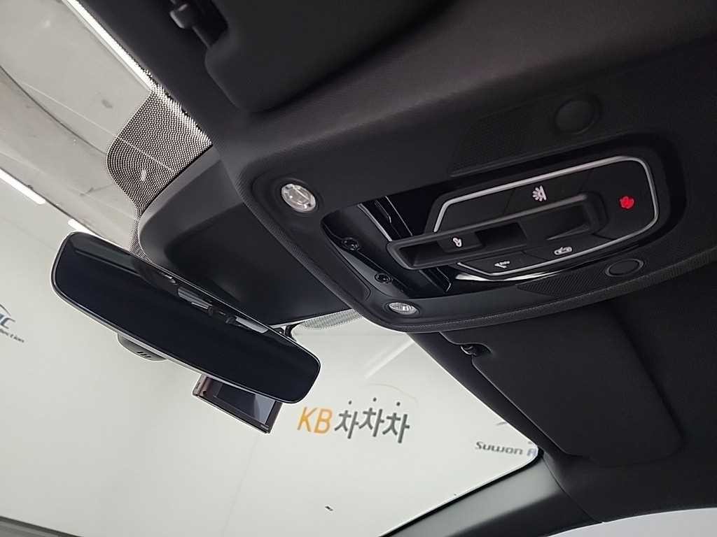 아우디 A6 A6 (C8) 45 TFSI 콰트로 프리미엄 이미지 17