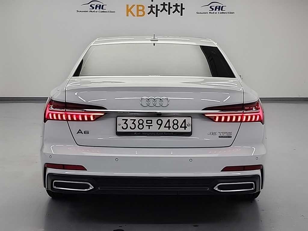 아우디 A6 A6 (C8) 45 TFSI 콰트로 프리미엄 이미지 3