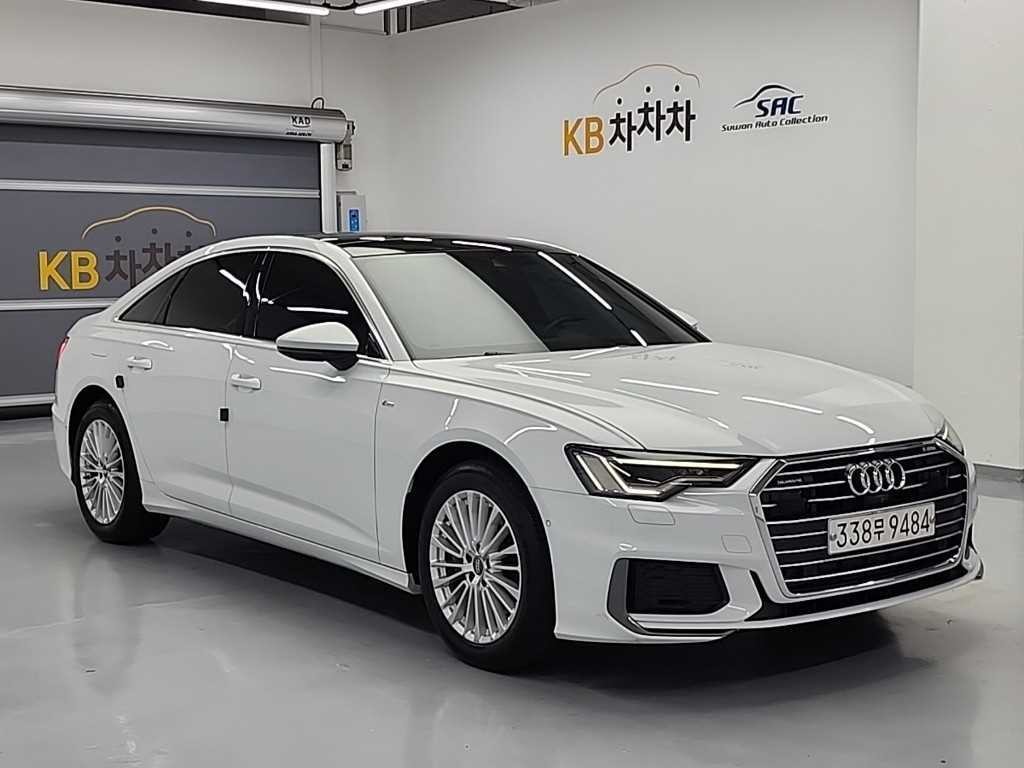 아우디 A6 A6 (C8) 45 TFSI 콰트로 프리미엄 이미지 4