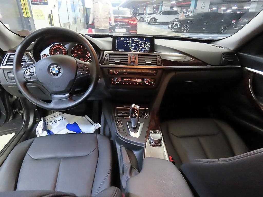 BMW 그란투리스모 3시리즈 GT (F34) GT 320D 이미지 10