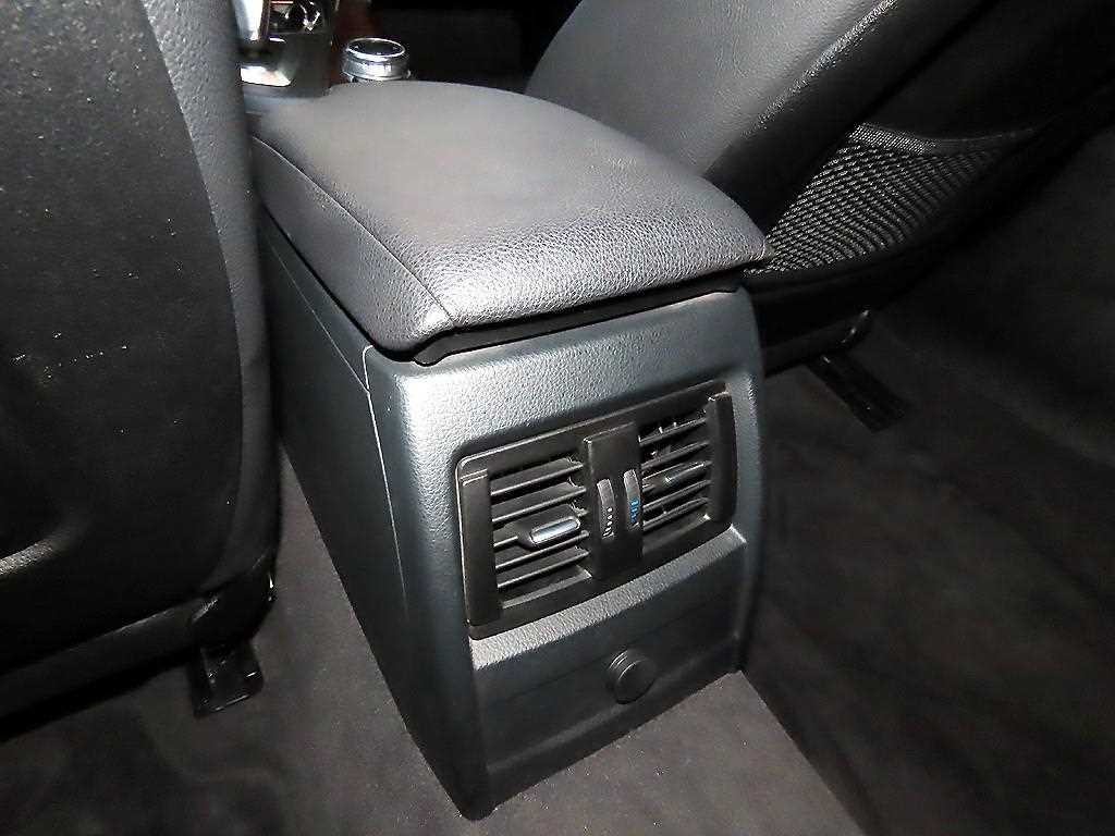 BMW 그란투리스모 3시리즈 GT (F34) GT 320D 이미지 16