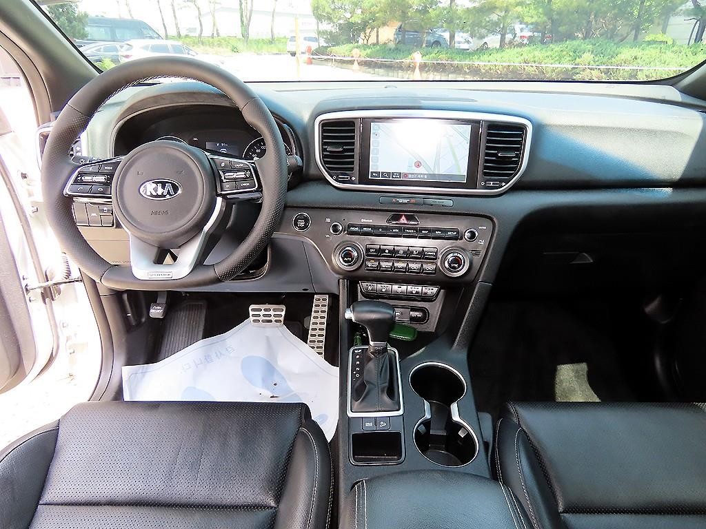 기아 스포티지 스포티지 더 볼드 2.0 디젤 2WD 프레스티지 이미지 7
