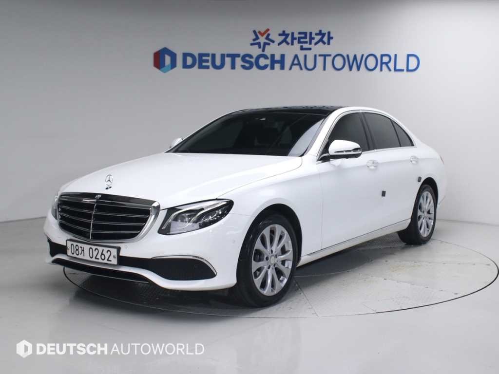 벤츠 E 클래스 E-클래스 W213 E300 익스클루시브 이미지 1