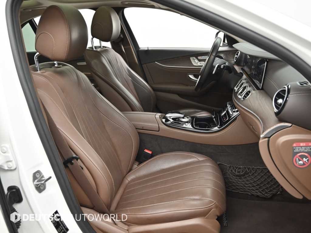 벤츠 E 클래스 E-클래스 W213 E300 익스클루시브 이미지 10