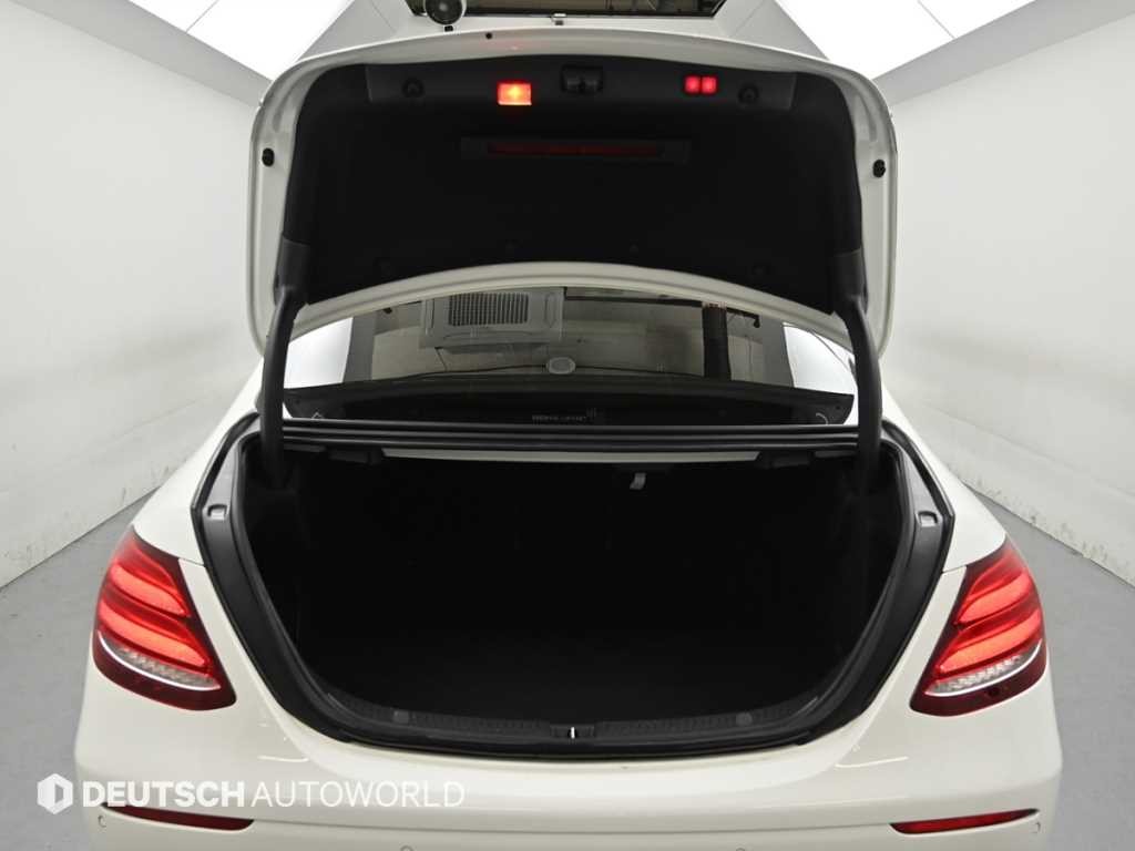 벤츠 E 클래스 E-클래스 W213 E300 익스클루시브 이미지 19