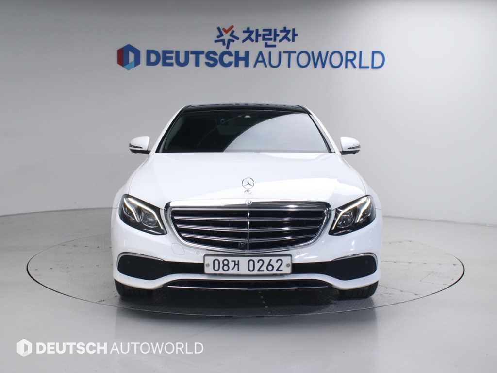 벤츠 E 클래스 E-클래스 W213 E300 익스클루시브 이미지 3