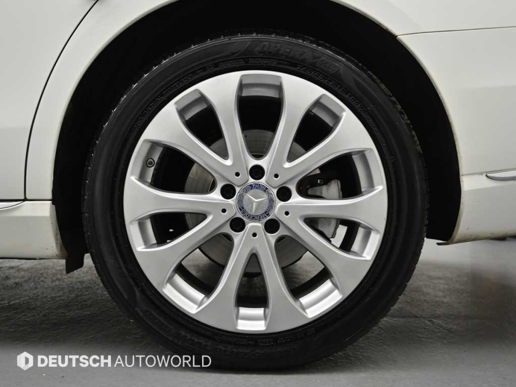 벤츠 E 클래스 E-클래스 W213 E300 익스클루시브 이미지 5